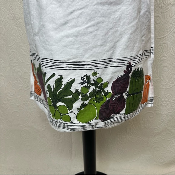 Vera Neumann x Bardwil Linens Cotton Vegetable Full Apron - Picture 7 of 11